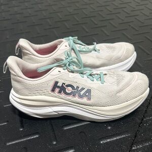 Hoka Women's Cream Running Shoes with Mint Laces and Pink Logo Accents
